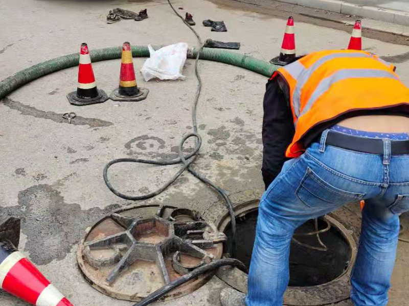 戚墅堰區潞城潛水員水下清理水庫閘門水下清污沉井污水