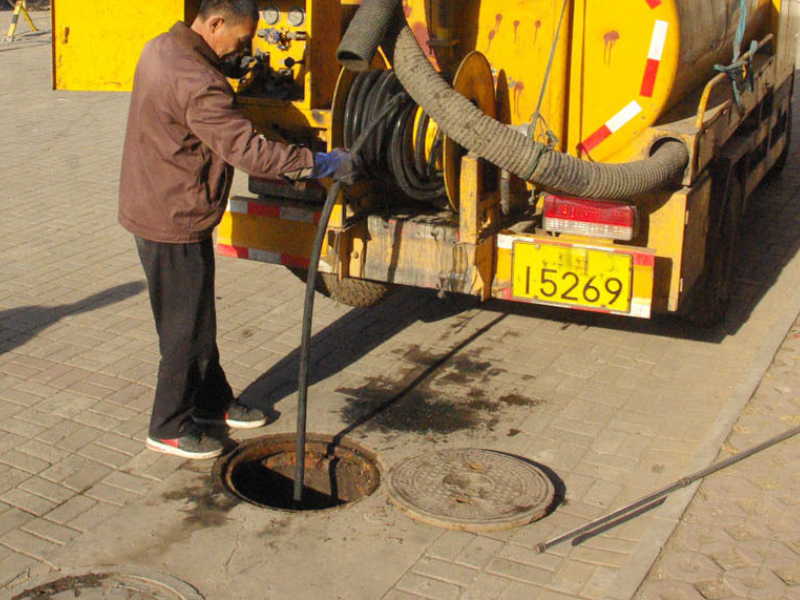 梅墟高新區鎮海管道(dào)疏通(清掏化糞池)清洗油污管道(dào)