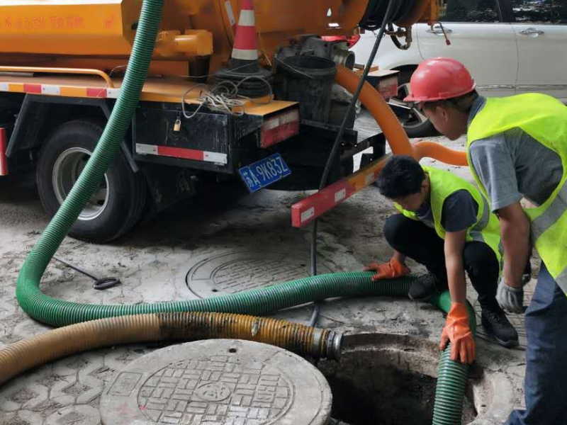 碑林區朝陽門康複路興慶路管道(dào)疏通清理化糞池維修水管