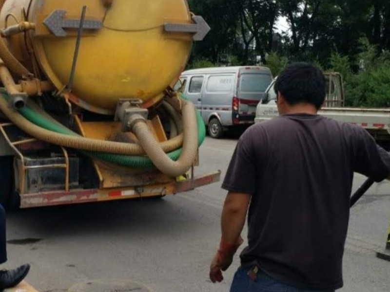 杭州下城區東新路附近馬桶疏通地漏下水疏通多少錢一次