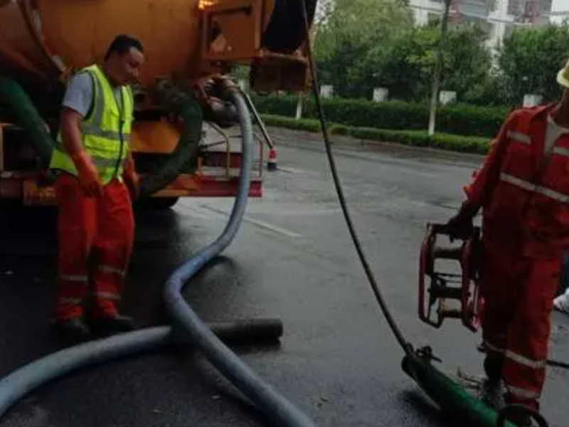 邛崃清理河道(dào)清理污水池污水廠清淤汽車抽掏化糞池