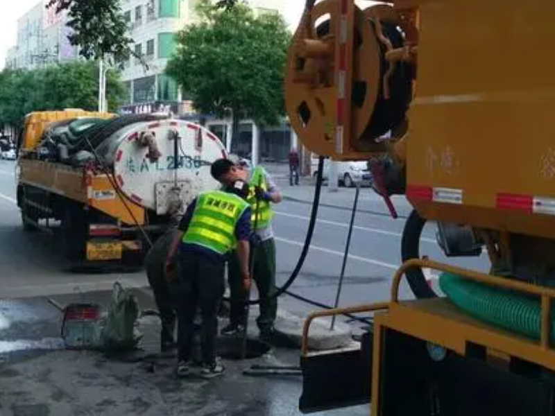 雨花台清理污水管道(dào) 清理沉澱池 清理廢水池簡單快捷