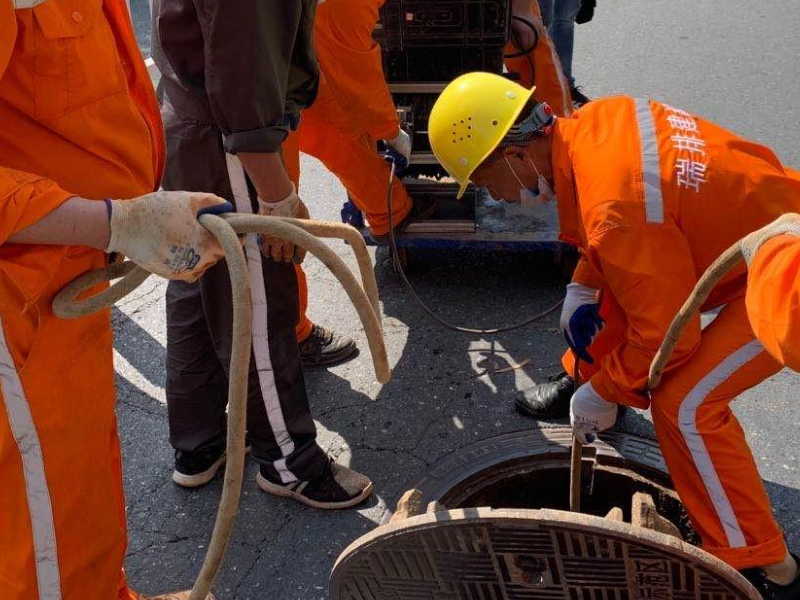 西城清掏化糞池、清洗管道(dào)、抽大糞、疏通馬桶下水道(dào)等