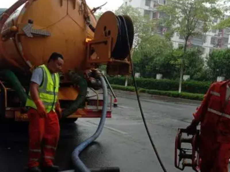 龍泉管道(dào)疏通，汽車抽糞，市政管道(dào)清淤，河道(dào)清理