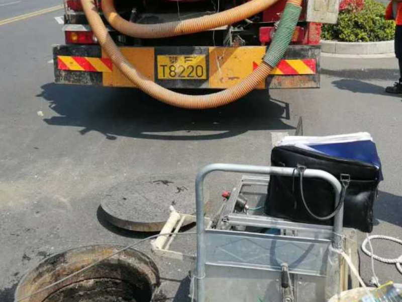 蘇州高新區浒關工業園區浒楊路汽車疏通主管道(dào) 清理化糞池 隔油池