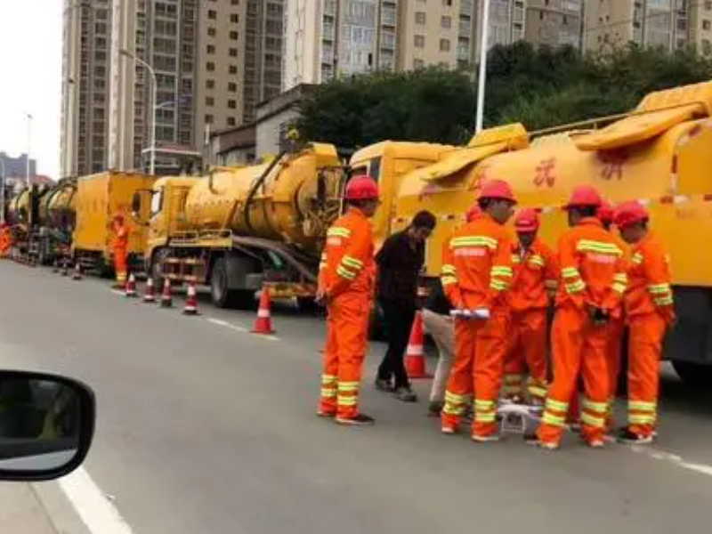 南京鼓樓區漢中門大街化糞池清理抽糞 抽泥漿 抽污水價格