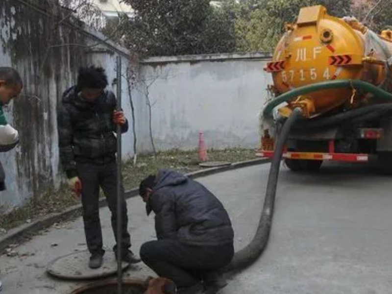 鄭州鄭東新區疏通管道(dào)，抽化糞池抽淤泥抽污水